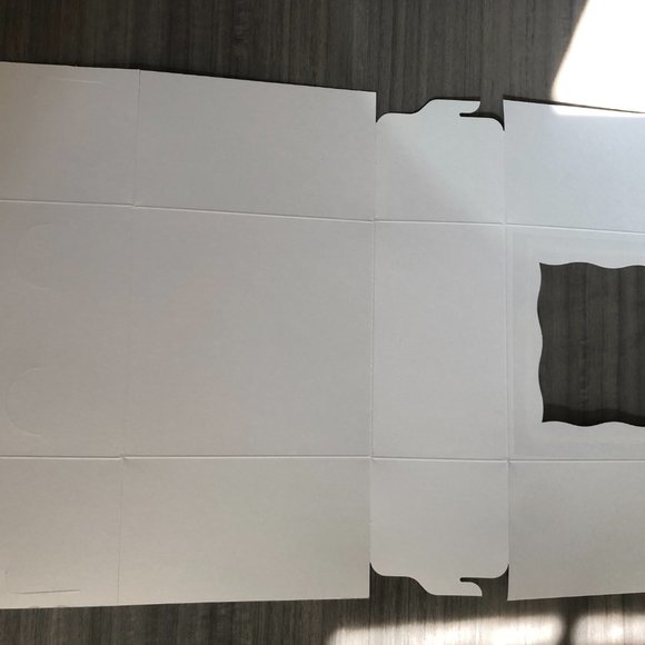 White pastry box with window, 7" x 7" x 4", 10pack - Picture 3 of 8